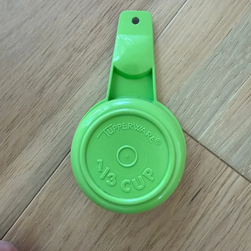 Tupperware Measuring Cup 1/3 Cup Apple Green Vintage Replacement Kitchen Tool